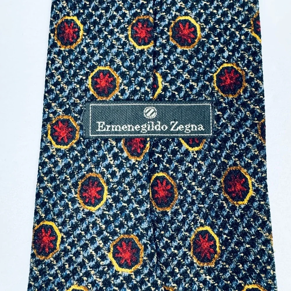Ermenegildo Zegna Silk Tie Blue Red‎ Gold Medallion Made in Italy Designer
